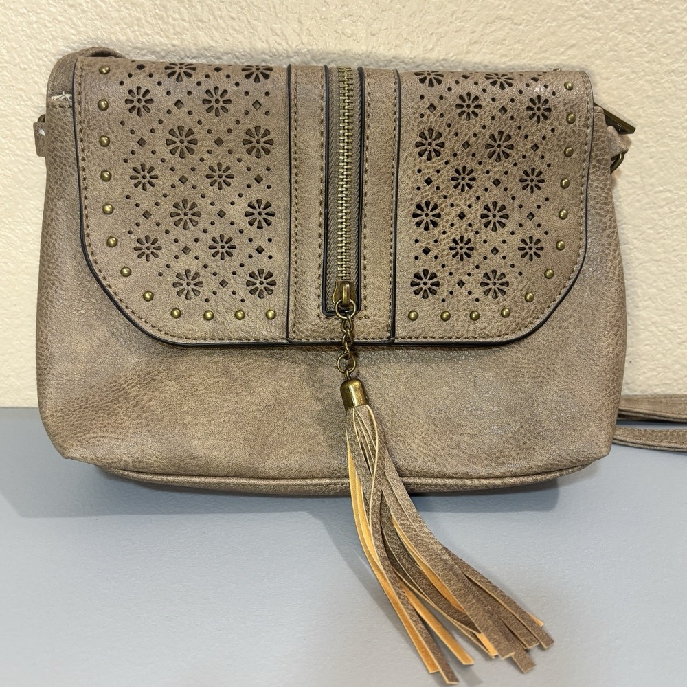 Revive‎ Vintage Taupe Crossbody Bag, Saddle Bag Handbag Tassel, Snap Zip Pretty